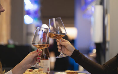 Gastronomía riojana y maridaje con vinos de Bodegas Corral: una experiencia de enoturismo en La Rioja con sabor a tradición